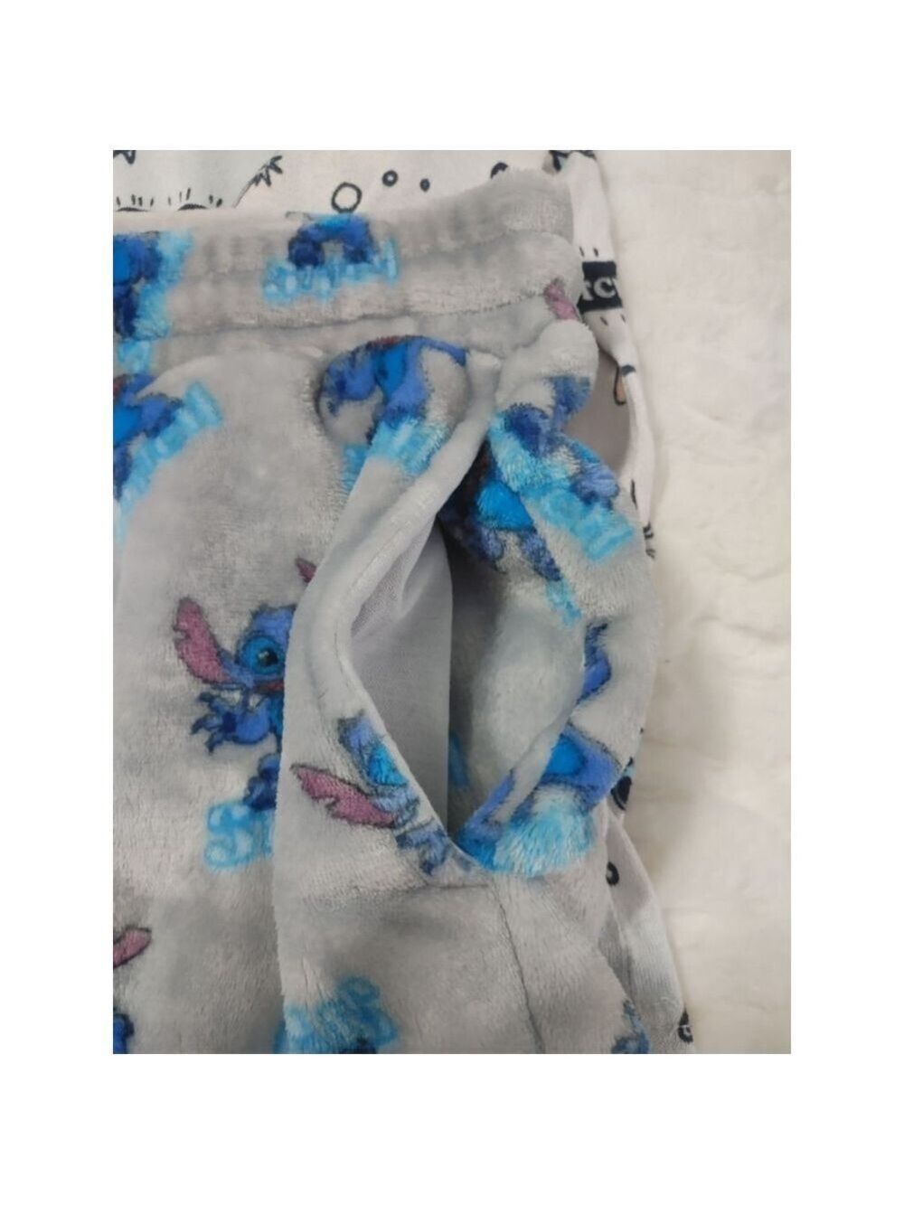 Women's Disney Lilo & Stitch Pajama Set XL White Gray - Picture 6 of 13